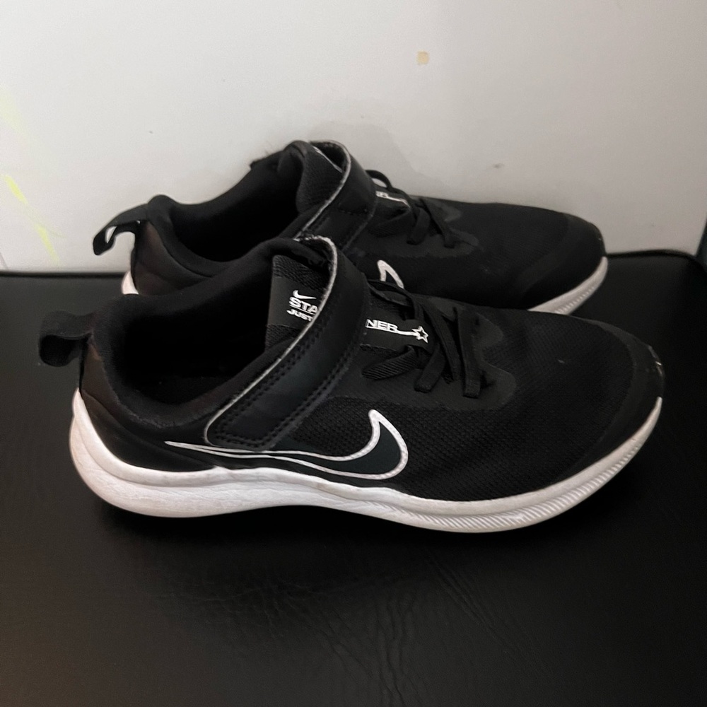 Kids’ Nike Star Runner Sneakers 1.5Y